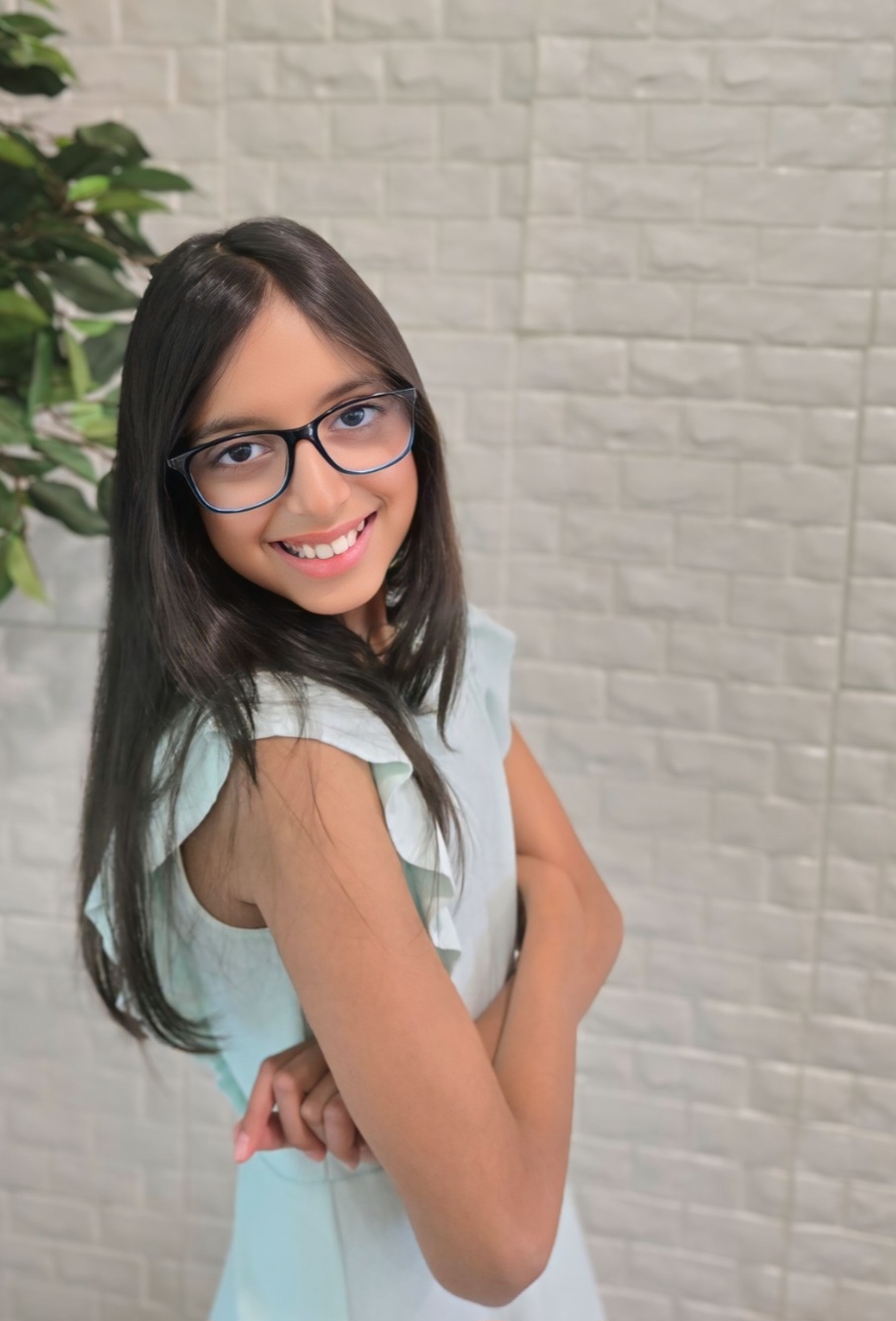 Ruhi Aggarwal headshot