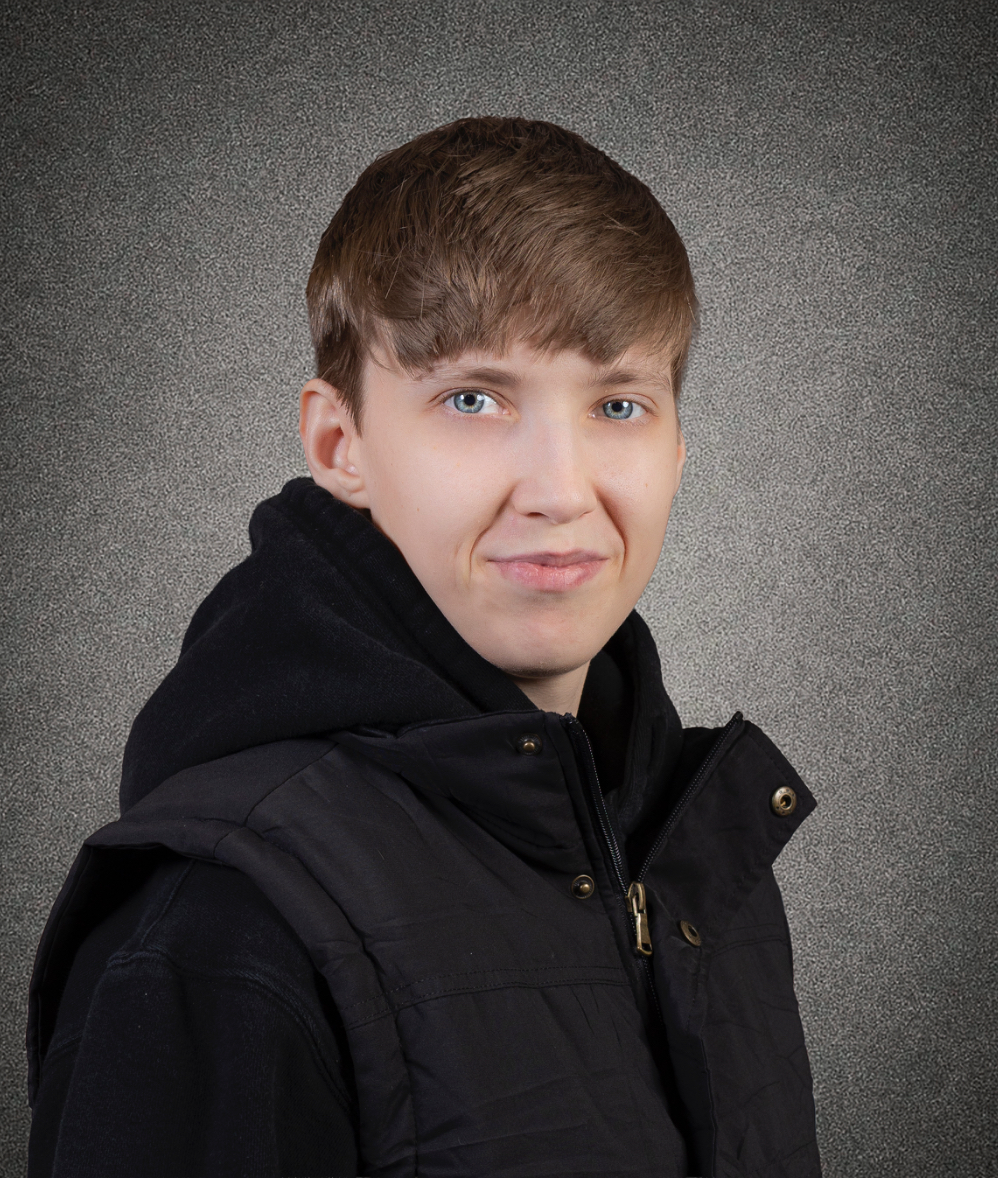 Dezi Beebe headshot