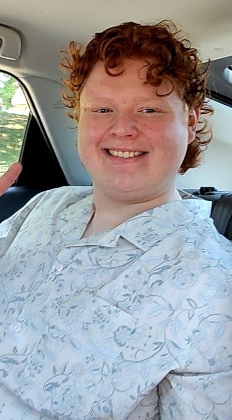 Taylor Hollingsworth headshot