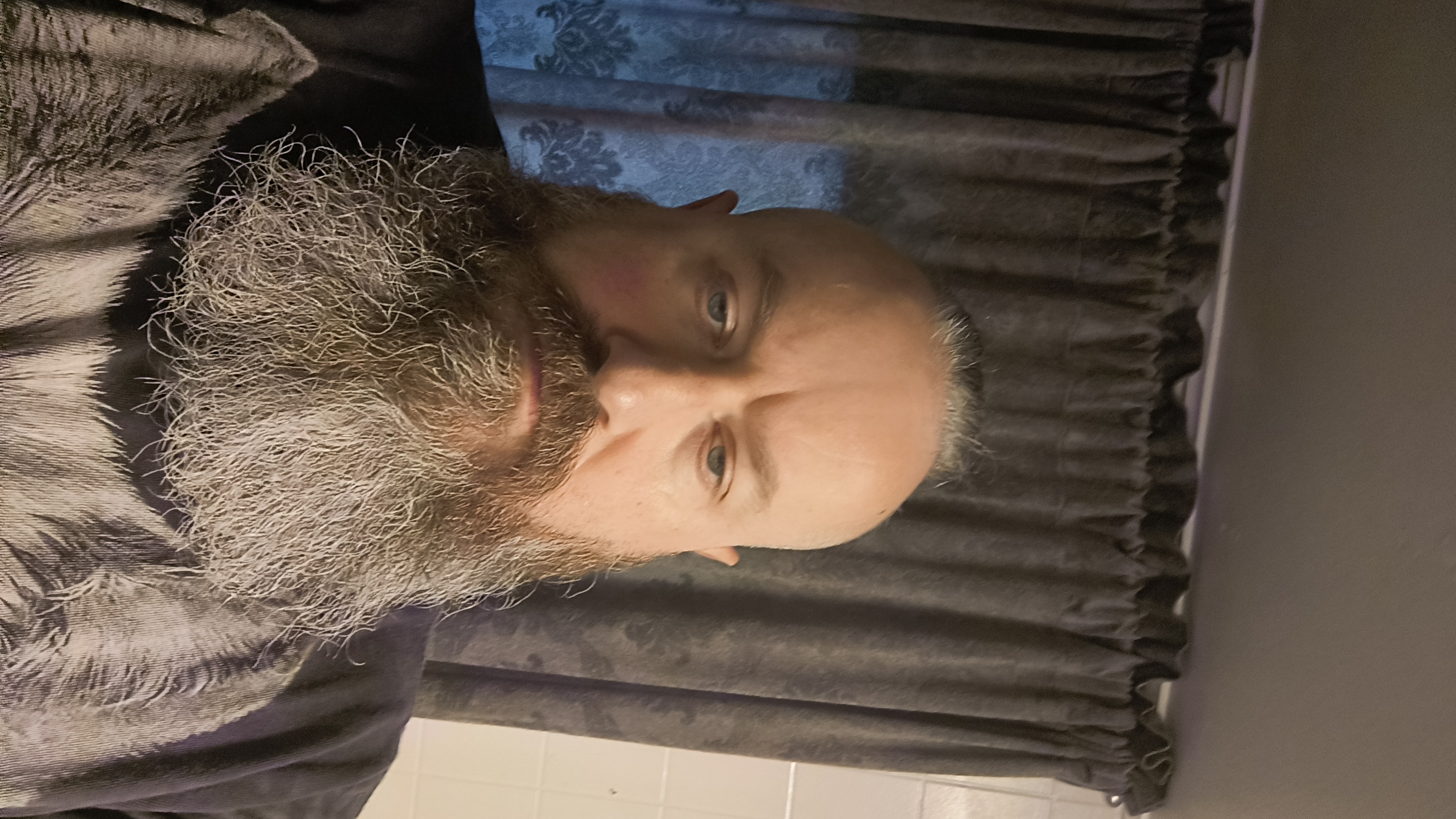 Roy Wolfinger headshot