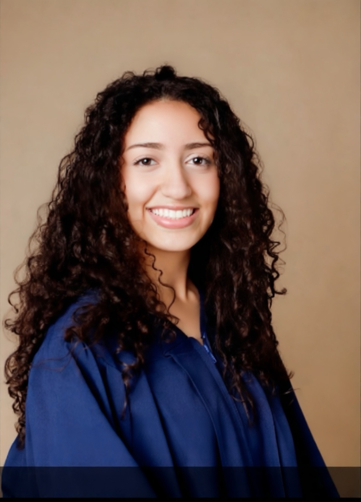 Zena Ismaeel headshot