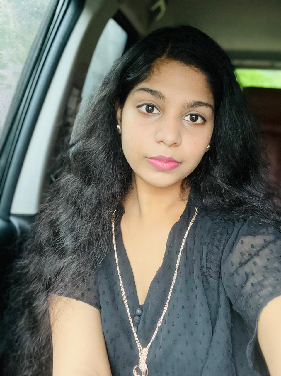 Madhulika Borugadda headshot