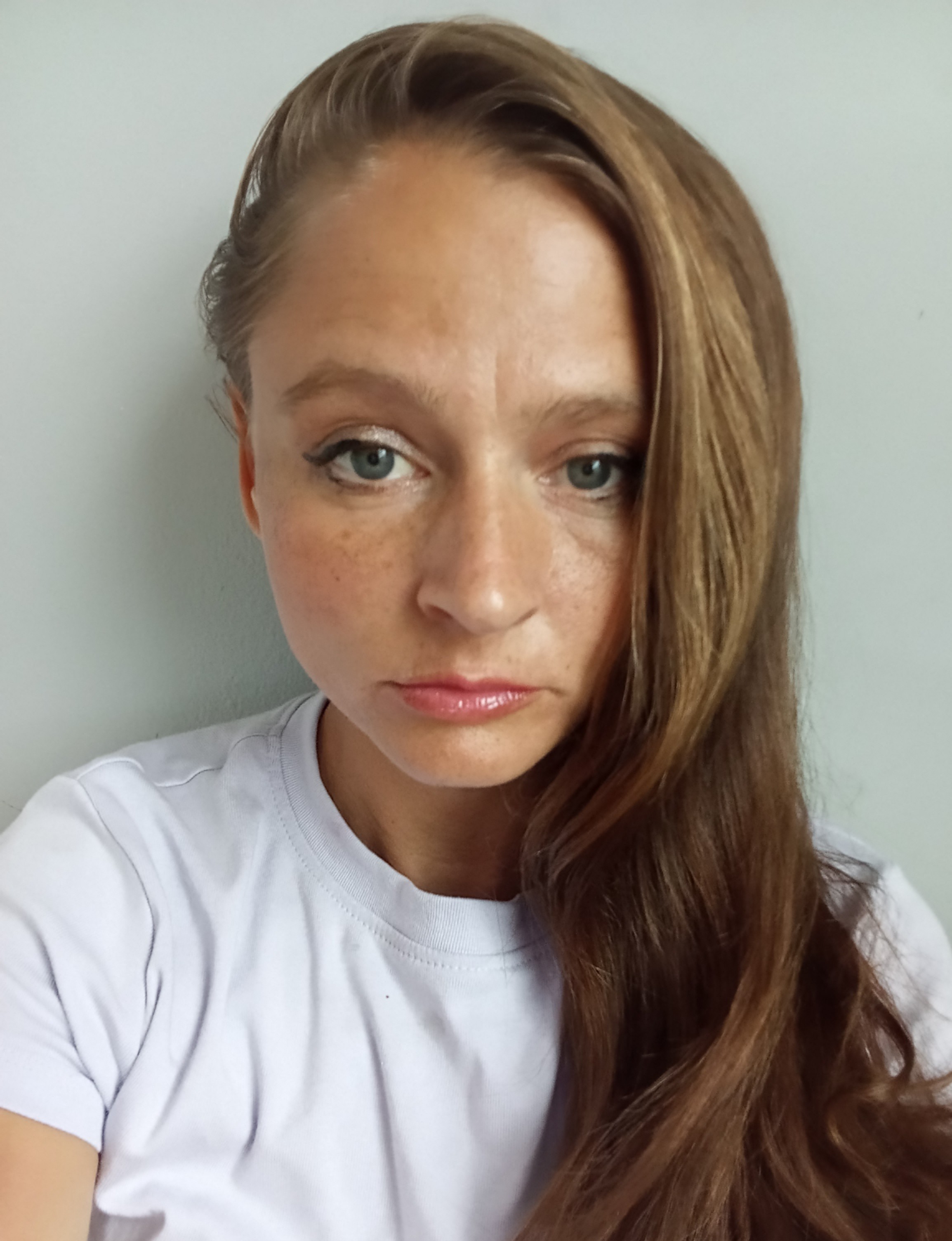 Emily Combs headshot